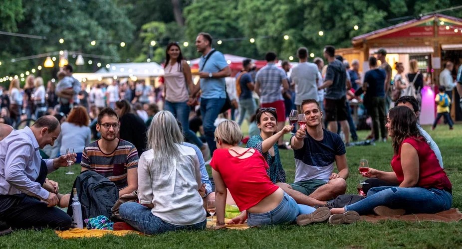 Picnic outside in budapest